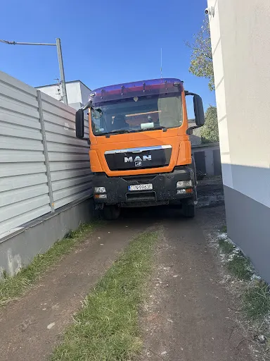 KanTrans Usługi Koparko-Ładowarką i Wywrotką Inowrocław HDS Piasek kruszywa wywóz gruzu ziemi Koparka transport wynajem